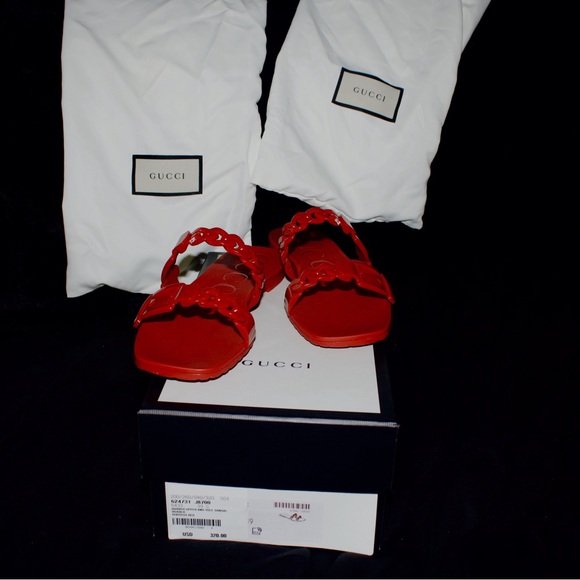 GUCCI TEENA RUBBER CHAIN LINK SLIDES RED SIZE 39 FLAT JELLY SANDALS - Picture 1 of 3